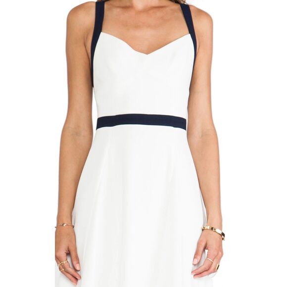 EUC Trina Turk Lilette Dress Size 4 White Fit & Flare Navy Trim Open Back - Picture 10 of 12